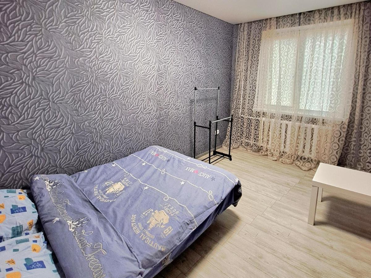 2 Комнаты В Центре Солнечная Галлерея,Мэтро,Сильпо,Кб75 Тысячка クルィヴィーイ・リーフ エクステリア 写真